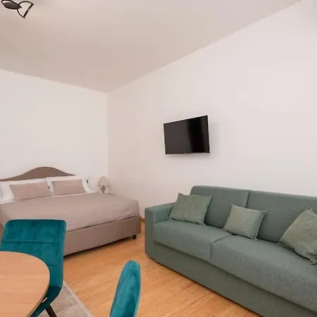 Apartment 16 *