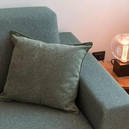 16 Apartment